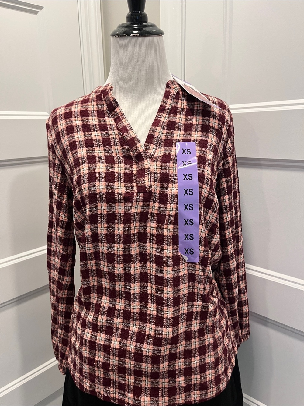 NWT Women's Burgundy Plaid V-Neck Pullover Top size xs